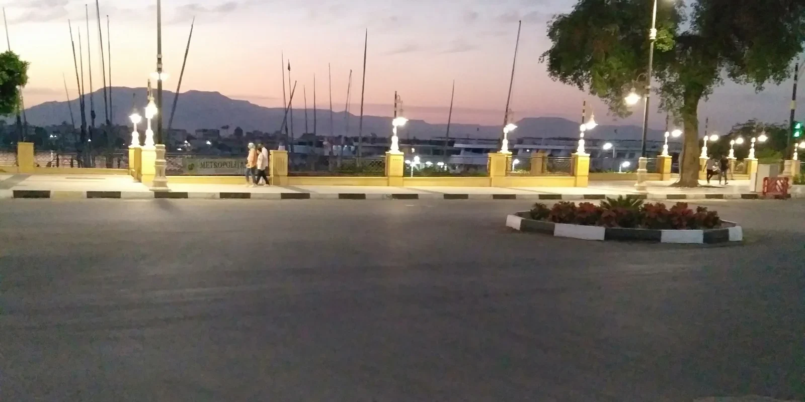 The riverside road and promenade on Luxor’s East Bank at dusk
